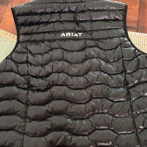 Women’s Ariat vest, brand new